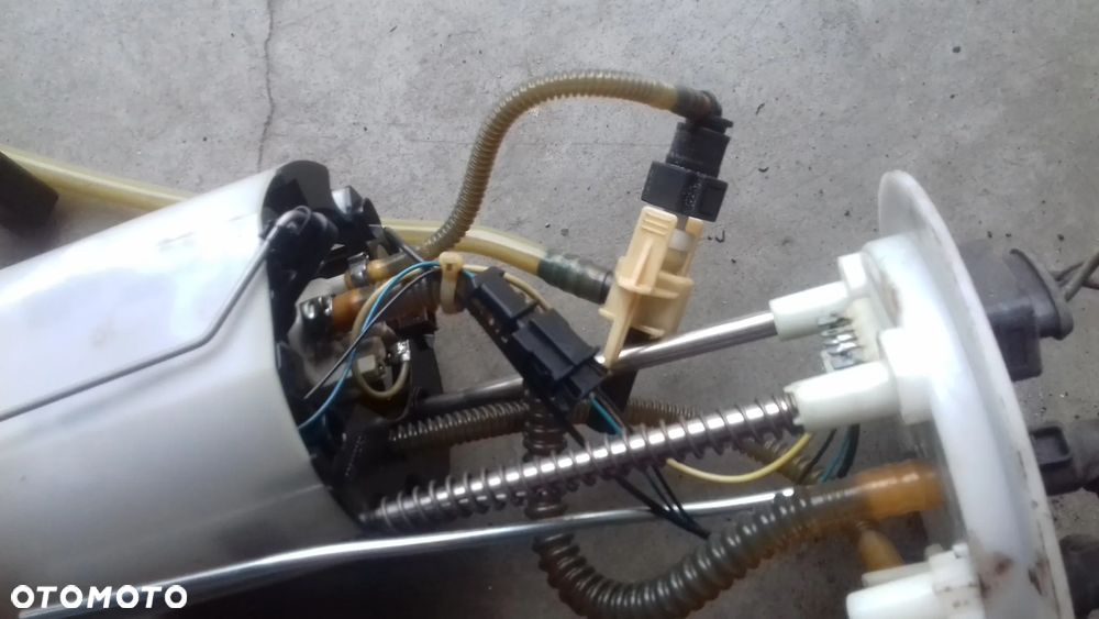 pompa paliwa 4F0919051P A6 C6 2.4 - 2