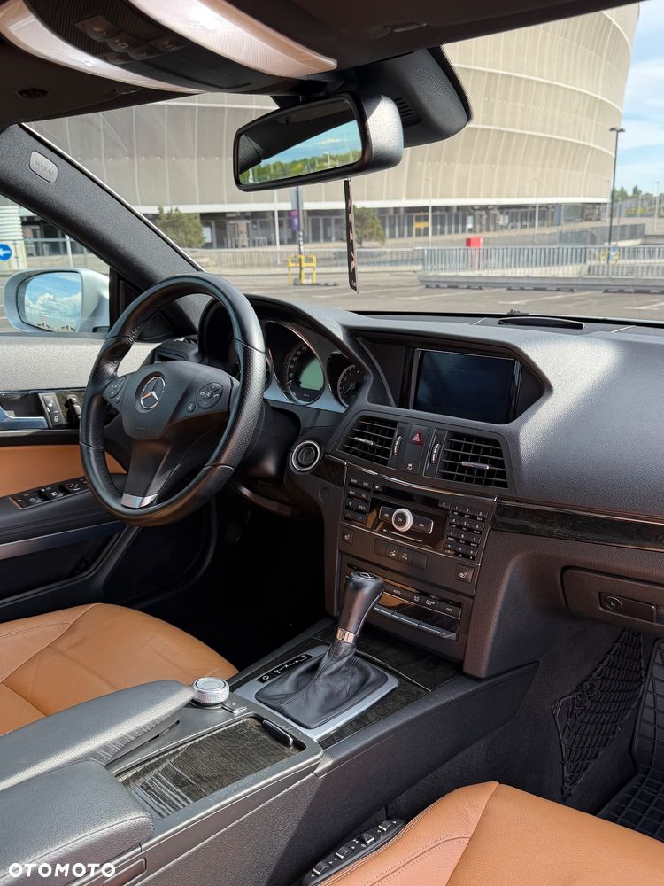 Mercedes-Benz Klasa E ver-250-cgi-blueefficiency - 10