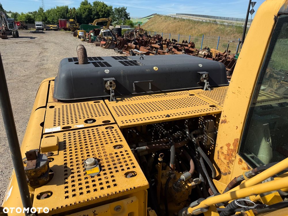 Caterpillar 318 CL - 14