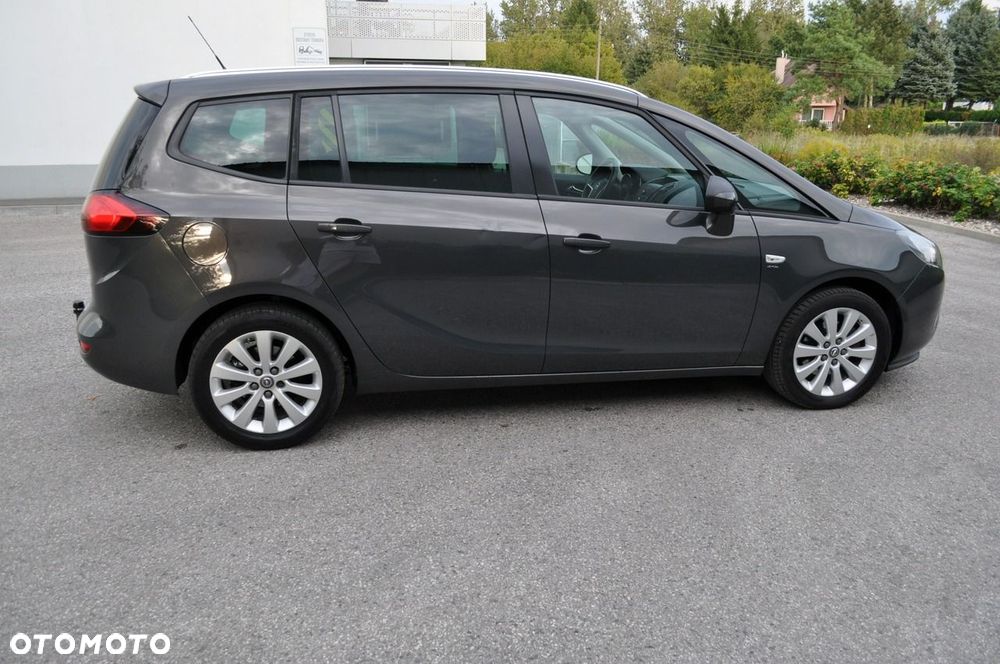 Opel Zafira Tourer 1.4 Turbo drive - 4
