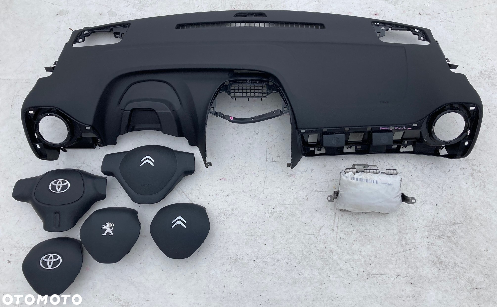 PEUGEOT 108 DESKA KONSOLA KOKPIT PULPIT PÓŁKA PARAPET AIRBAG SRS PODUSZKA POWIETRZNA KIEROWCY PASAŻERA AIR BAG PASY PAS   NOWY KPL NEW NEU NEV - 2