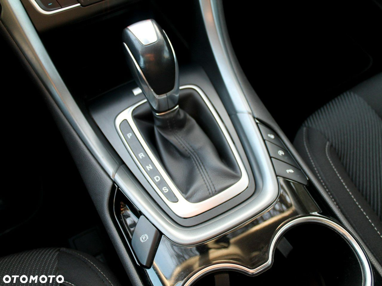 Ford Mondeo - 18