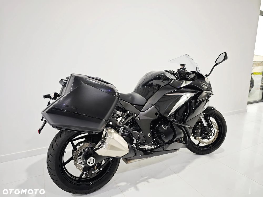 Kawasaki Ninja 1000 SX - 12