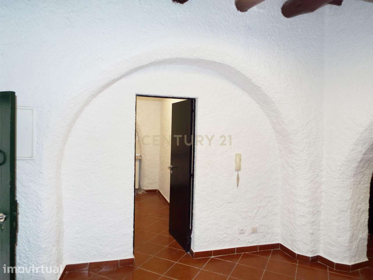 Moradia T1 com Open Space | Quarto com Casa de Banho - Grande imagem: 4/7