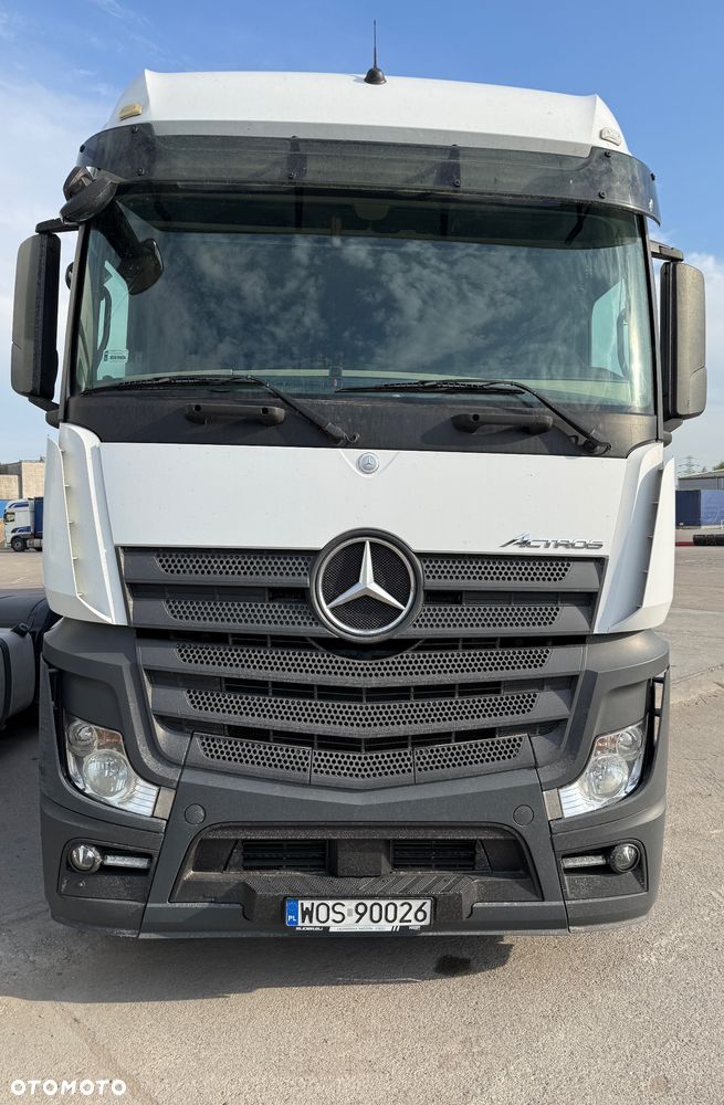 Mercedes-Benz Actros MP4 - 1