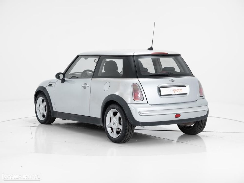 MINI 3 Portas One D - 5