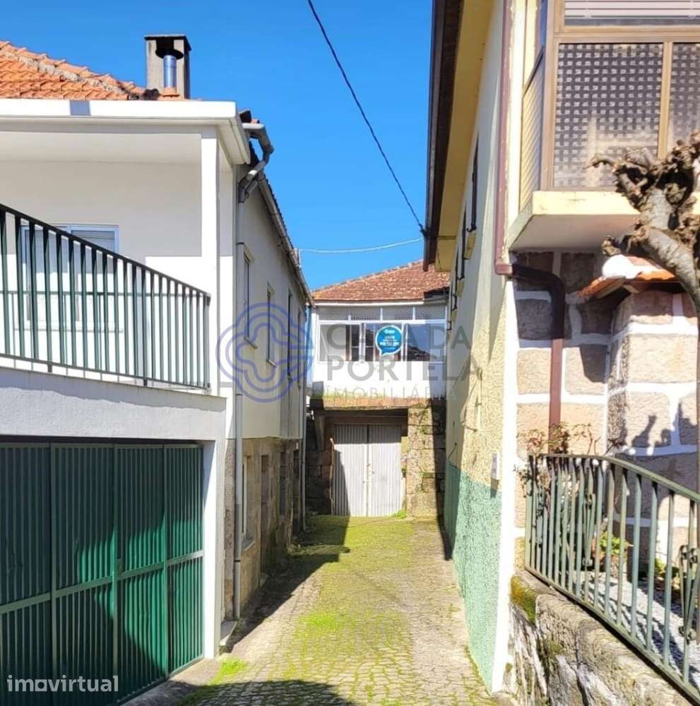 2 Terrenos Urbanos | Moradia em Pedra p/ Reabilitar com Lagar e Vistas - Grande imagem: 2/39