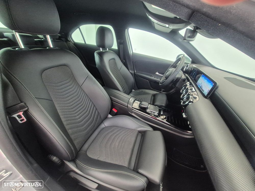 Mercedes-Benz A 180 Limousine d Progressive Aut. - 27
