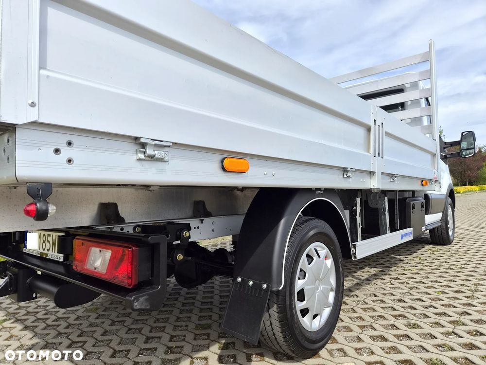 Ford Transit - 23