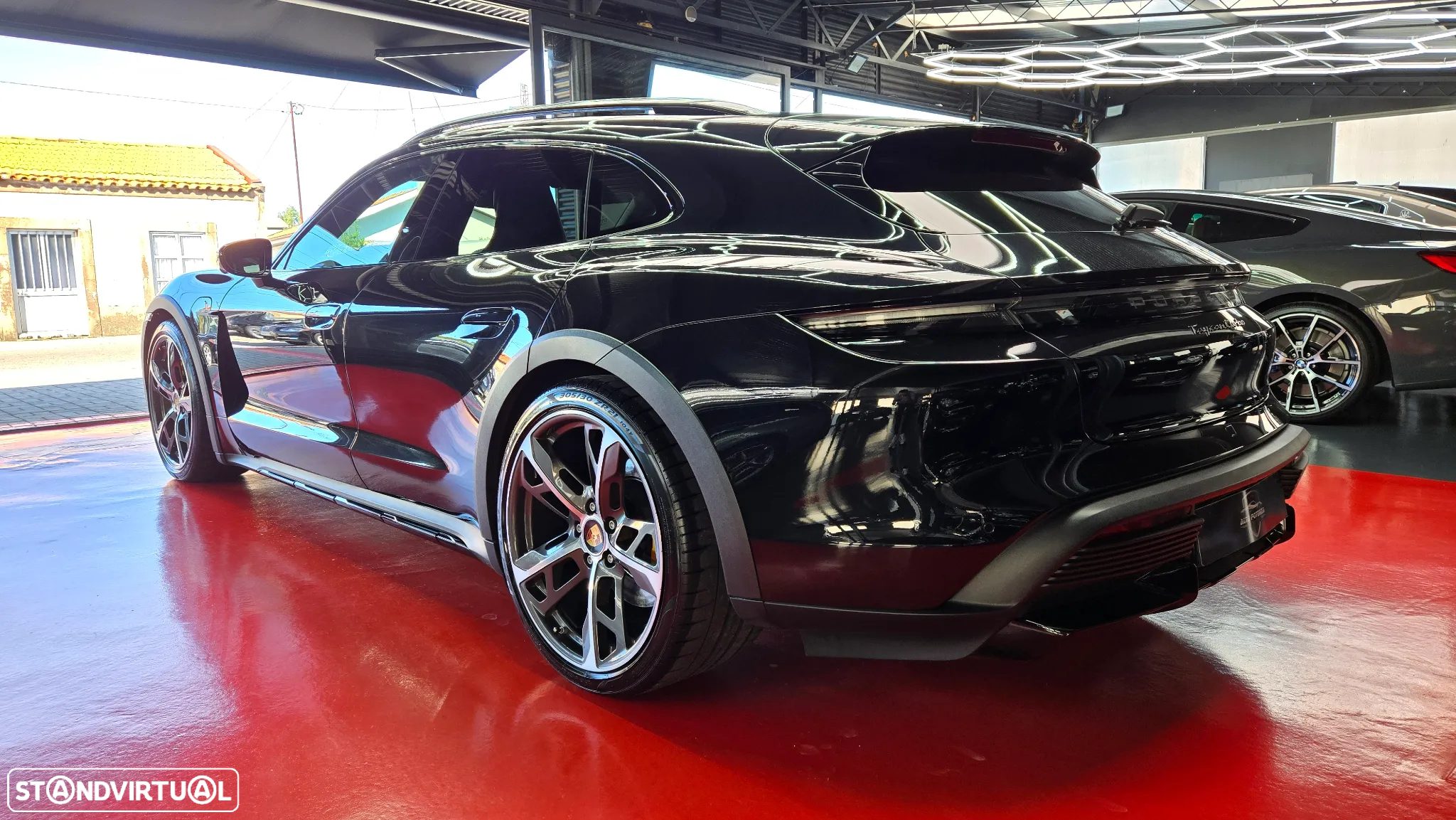 Porsche Taycan Cross Turismo Turbo - 6