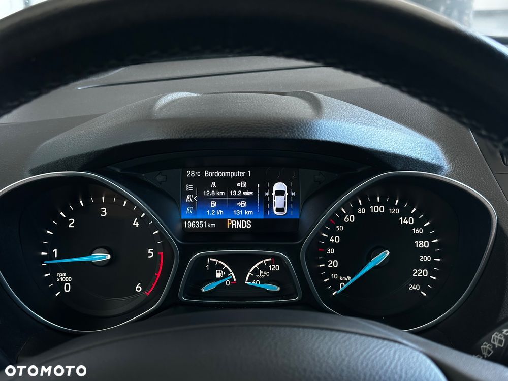Ford Grand C-MAX - 24