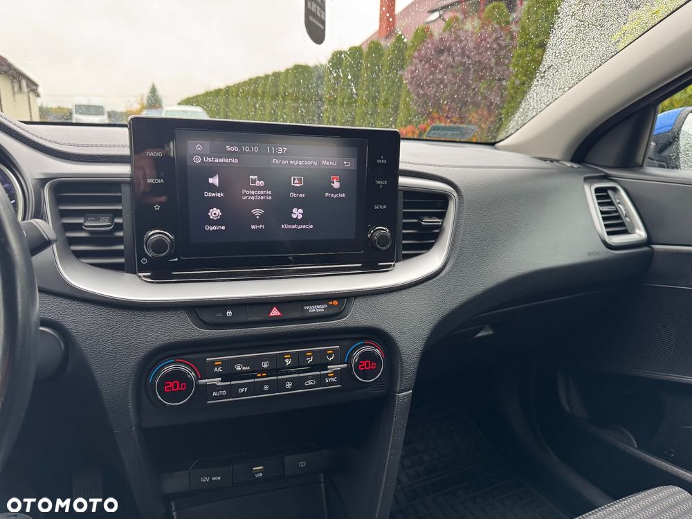 Kia Ceed - 22