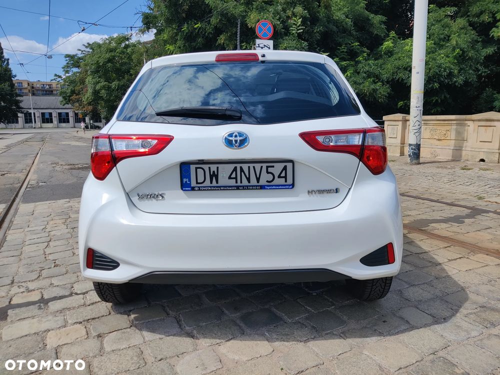 Toyota Yaris Hybrid 100 Premium EU6 - 9