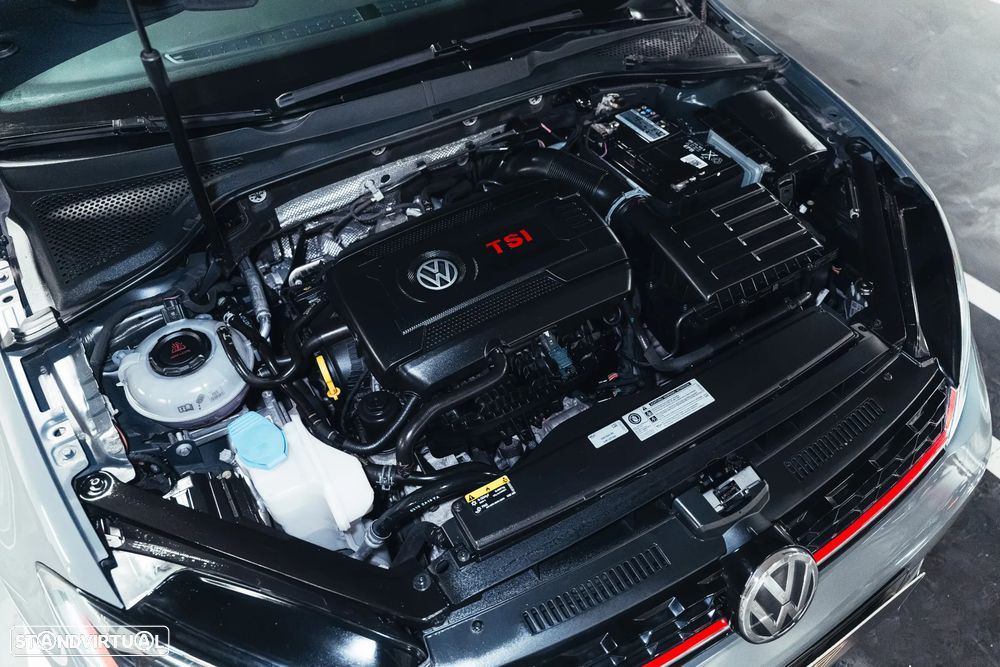 VW Golf GTI TCR 2.0 TSI OPF DSG - 11