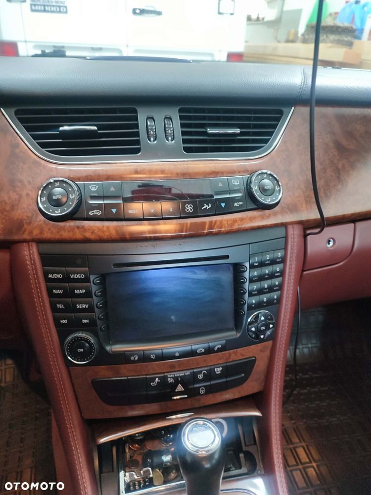 Mercedes-Benz CLS 350 - 11