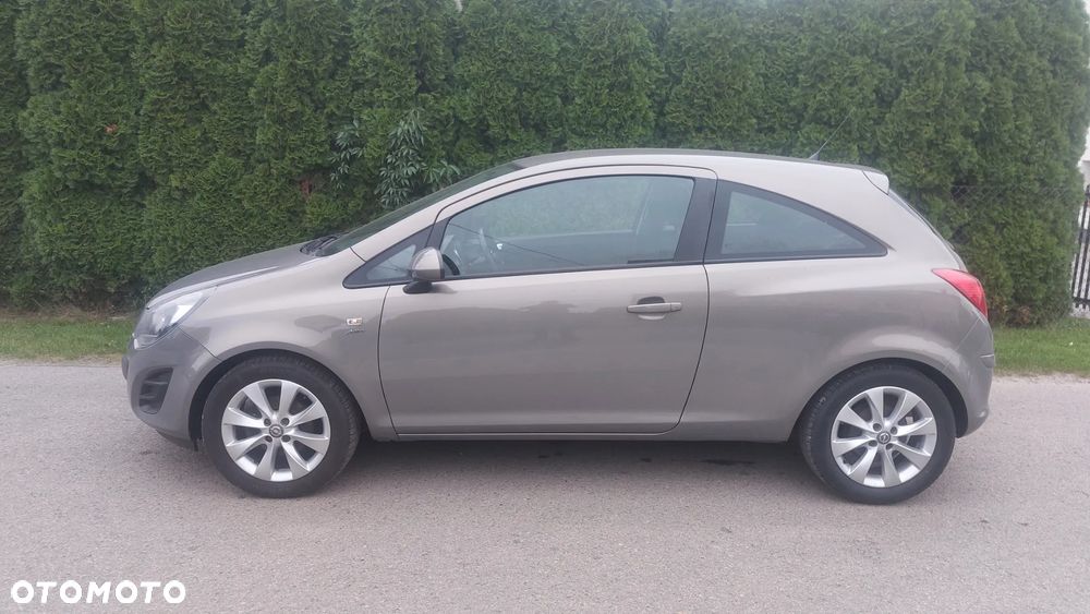 Opel Corsa 1.4 16V Color Edition - 12