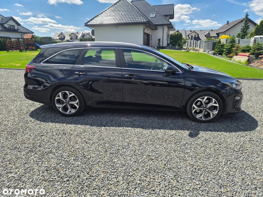 Kia Ceed 1.5 T-GDI DCT7 OPF Platinum Edition - 4