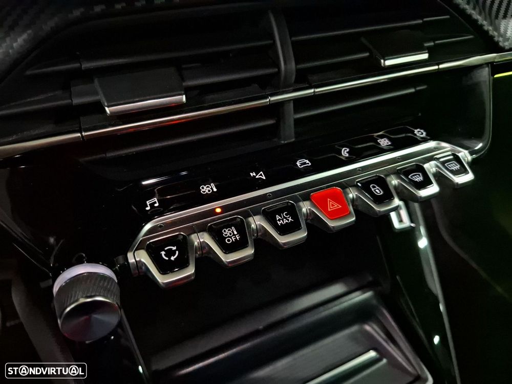 Peugeot 2008 1.2 PureTech GT EAT8 - 21