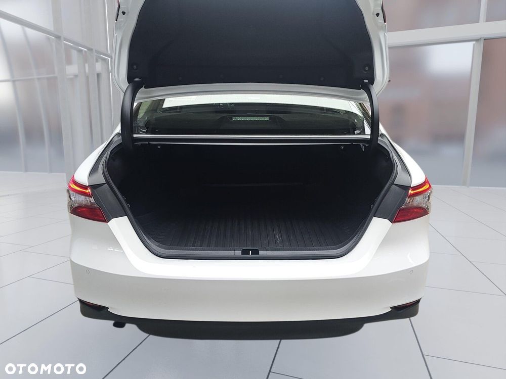 Toyota Camry 2.5 Hybrid Comfort CVT - 20