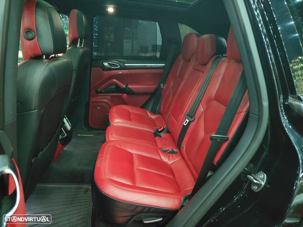 Porsche Cayenne S E-Hybrid Platinum Edition - 23