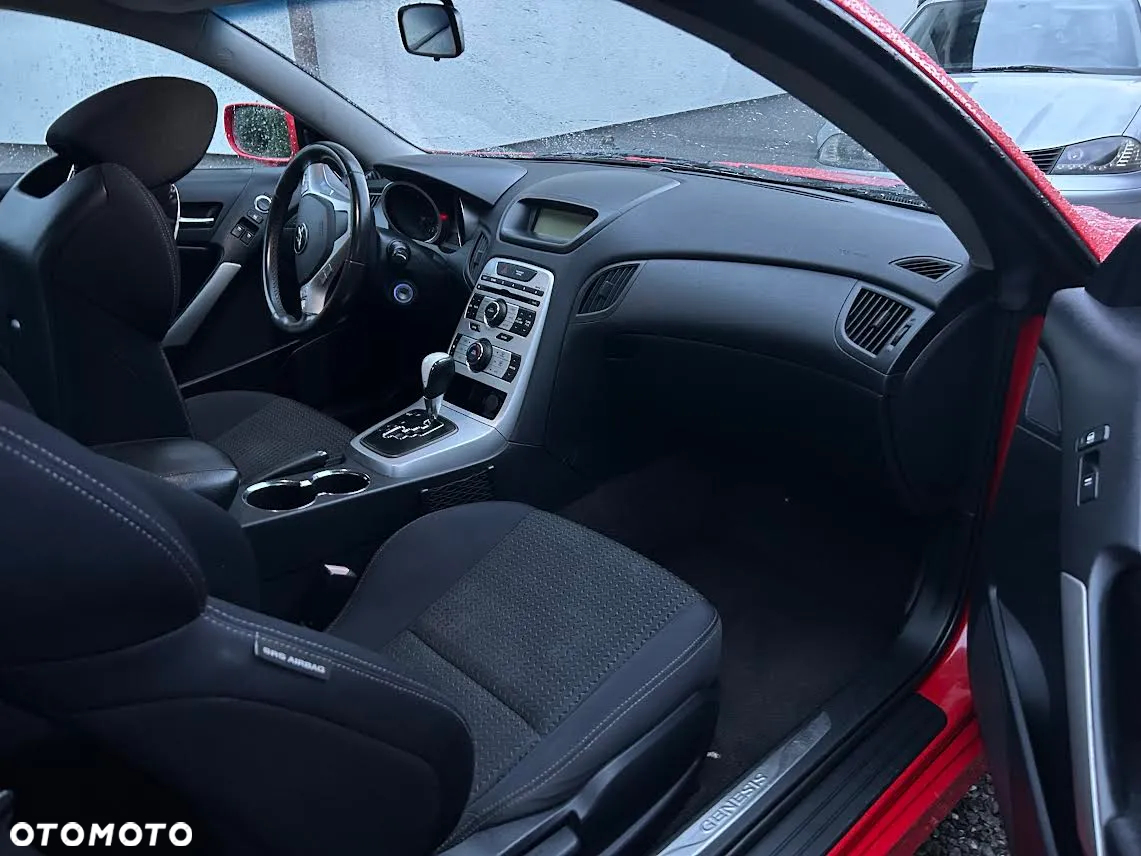 Hyundai Genesis - 6