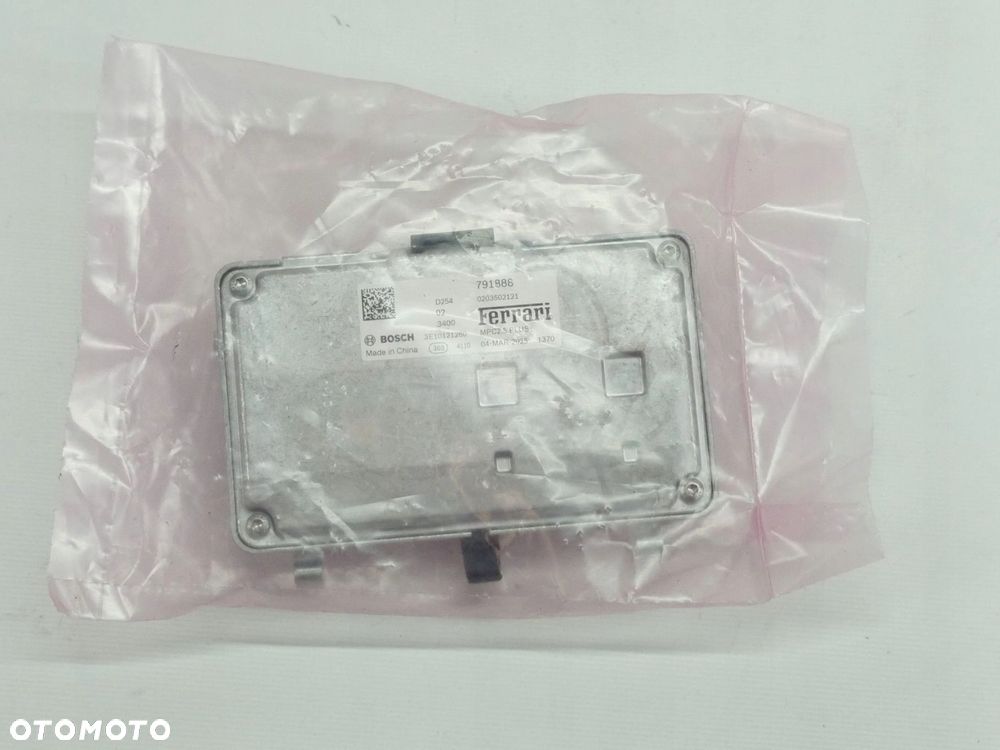 KAMERA SZYBY PRZEDNIEJ CZOŁOWEJ FERRARI PUROSANGUE SF90 791888 - 2