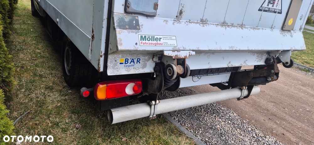 Mercedes-Benz Sprinter - 5