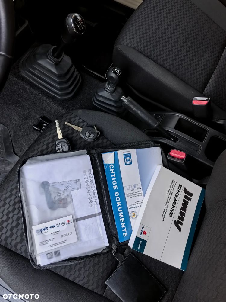 Suzuki Jimny 1.5 Premium - 20