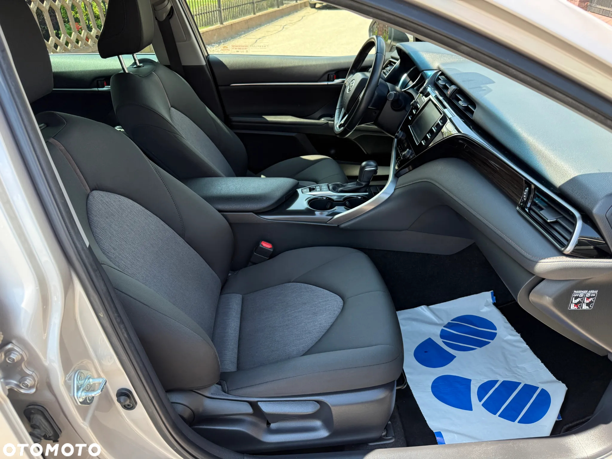 Toyota Camry 2.5 Hybrid Comfort CVT - 14