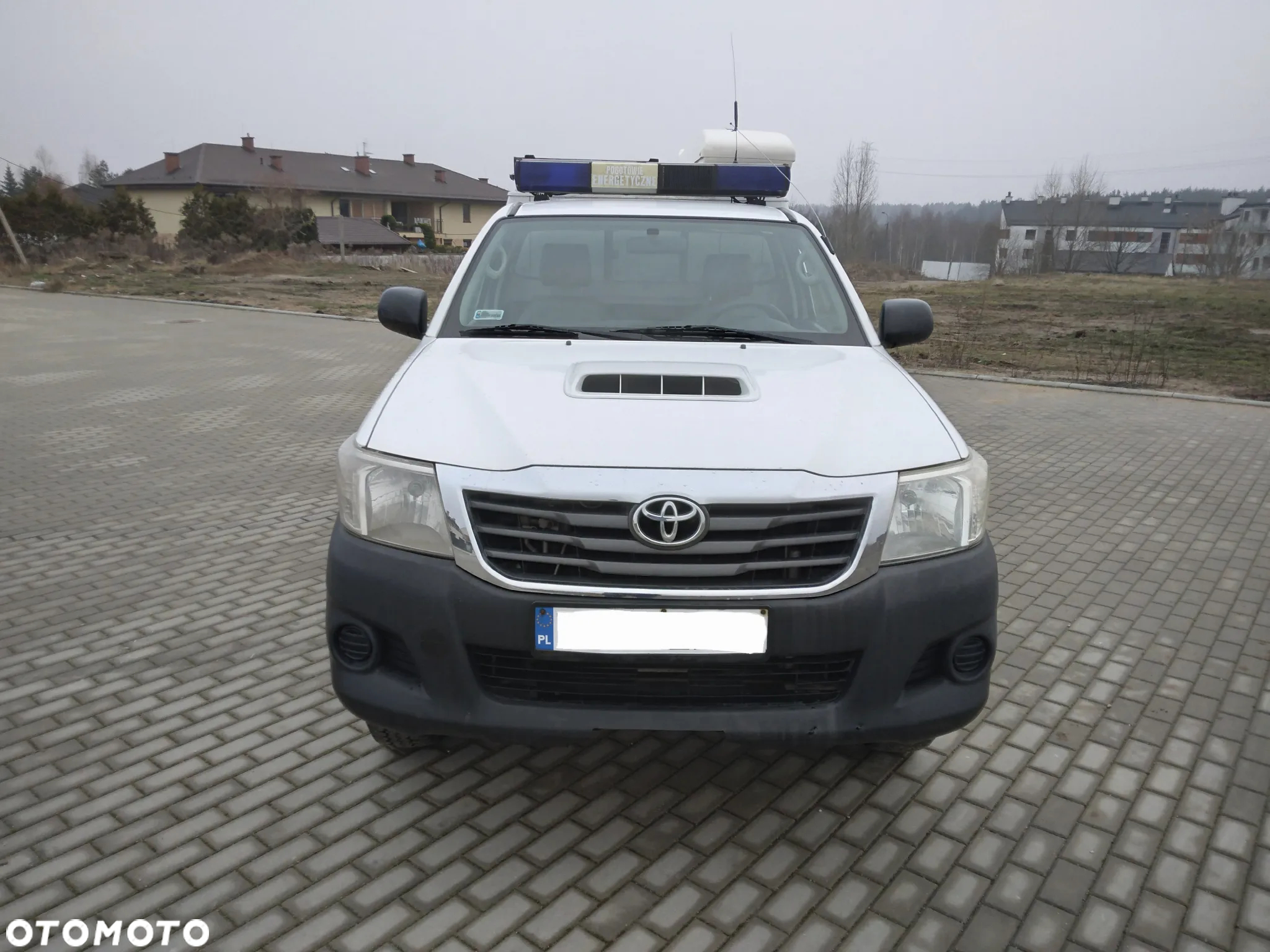 Toyota Hilux 2.5 D-4D DL 2os - 12