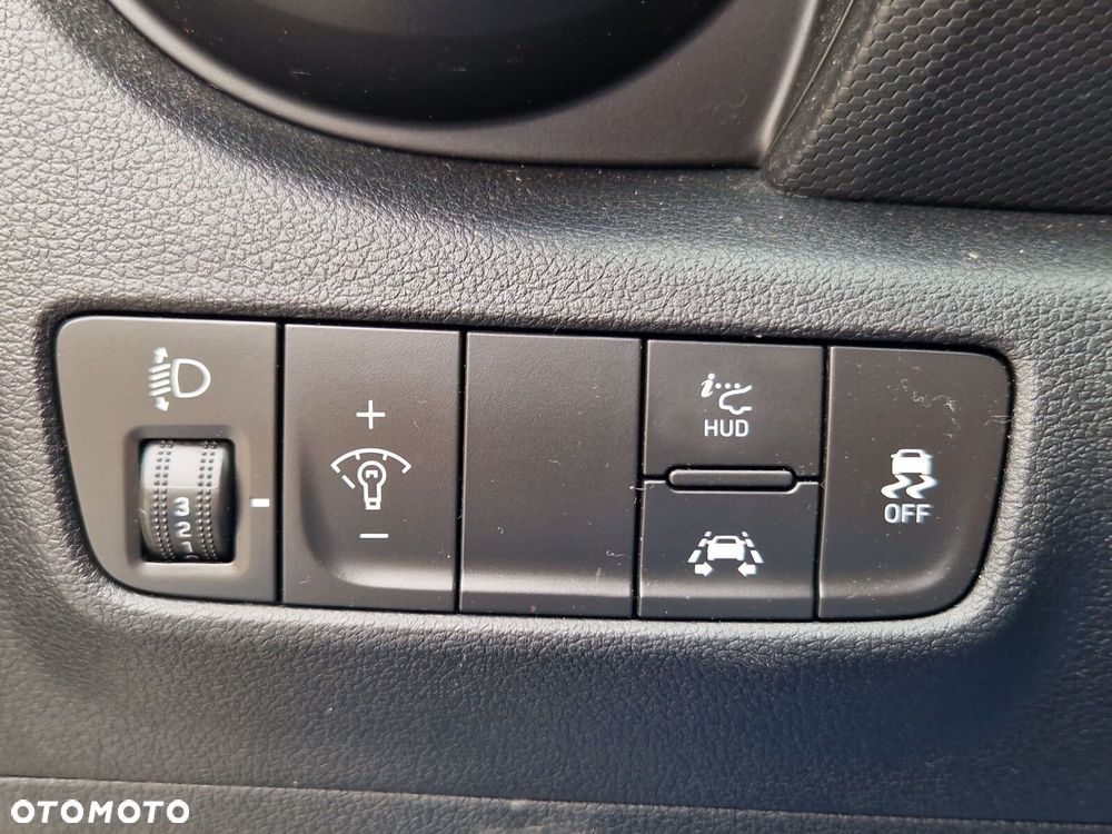 Hyundai Kona - 17