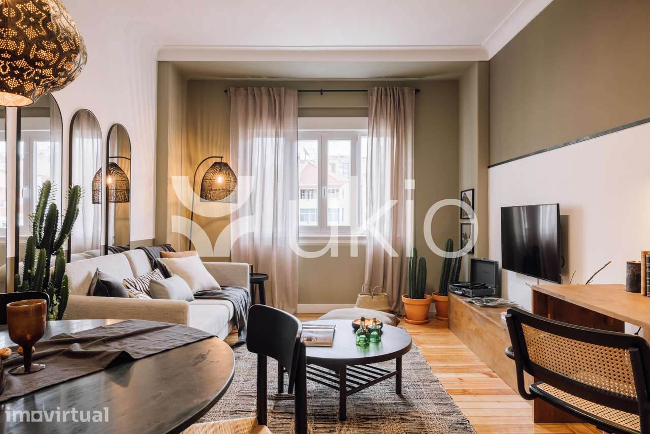 Apartamento T2 na Av. da Liberdade - Marquês de Pombal - Grande imagem: 2/22