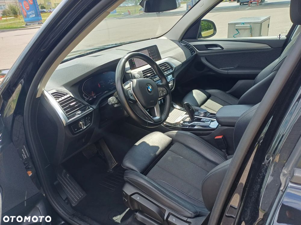 BMW X3 xDrive20d MHEV Advantage - 3