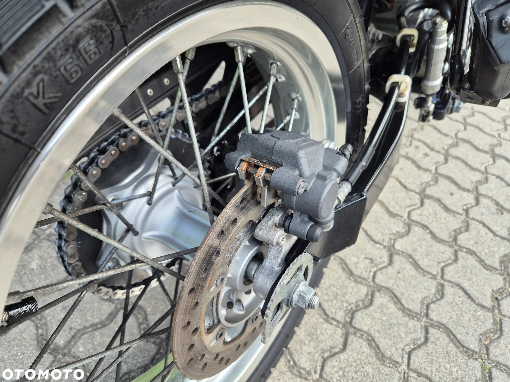 Suzuki DR - 6