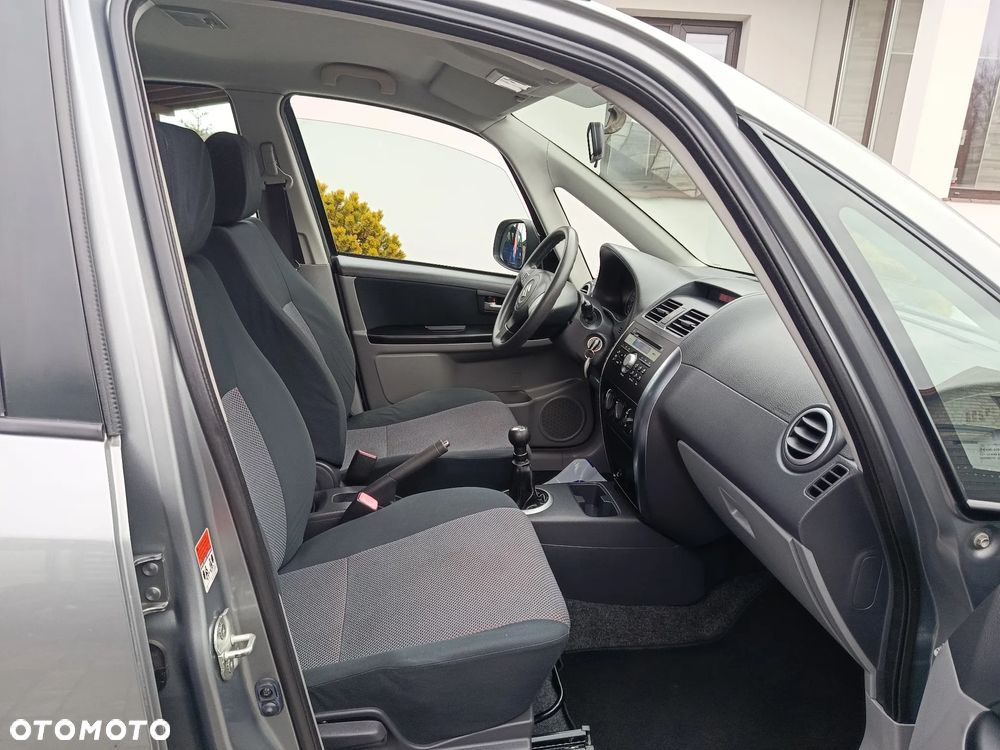 Suzuki SX4 - 16