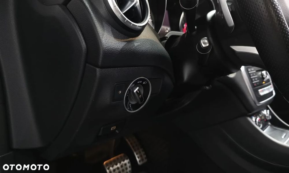Mercedes-Benz CLA - 26