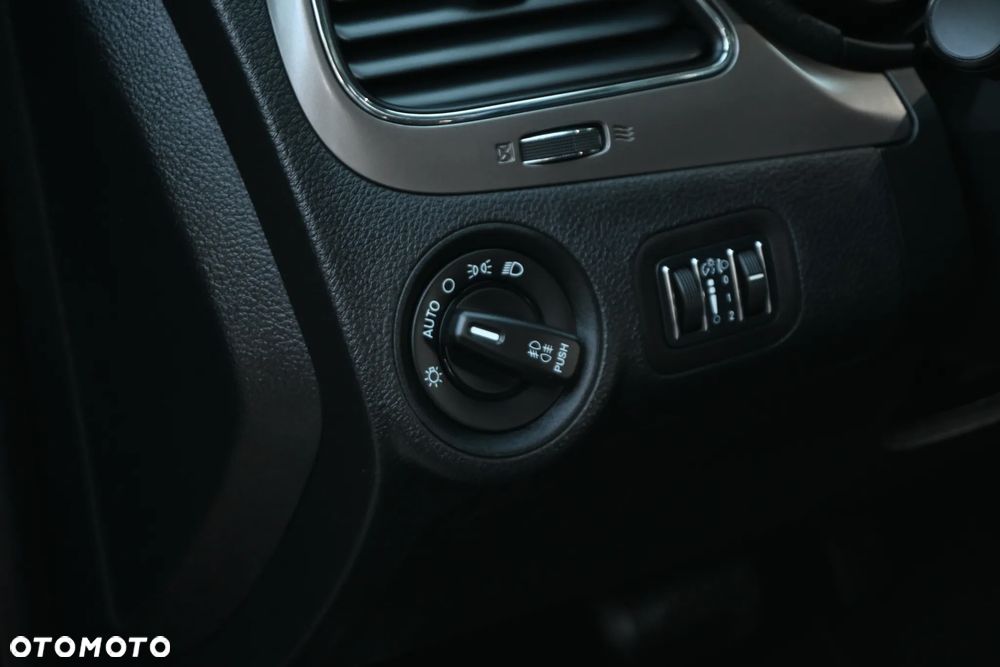 Fiat Freemont 2.0 Multijet 16V DPF Automatik Allrad Cross - 29