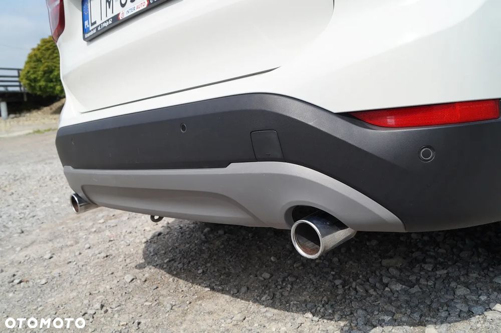 BMW X1 xDrive20d Sport Line - 28