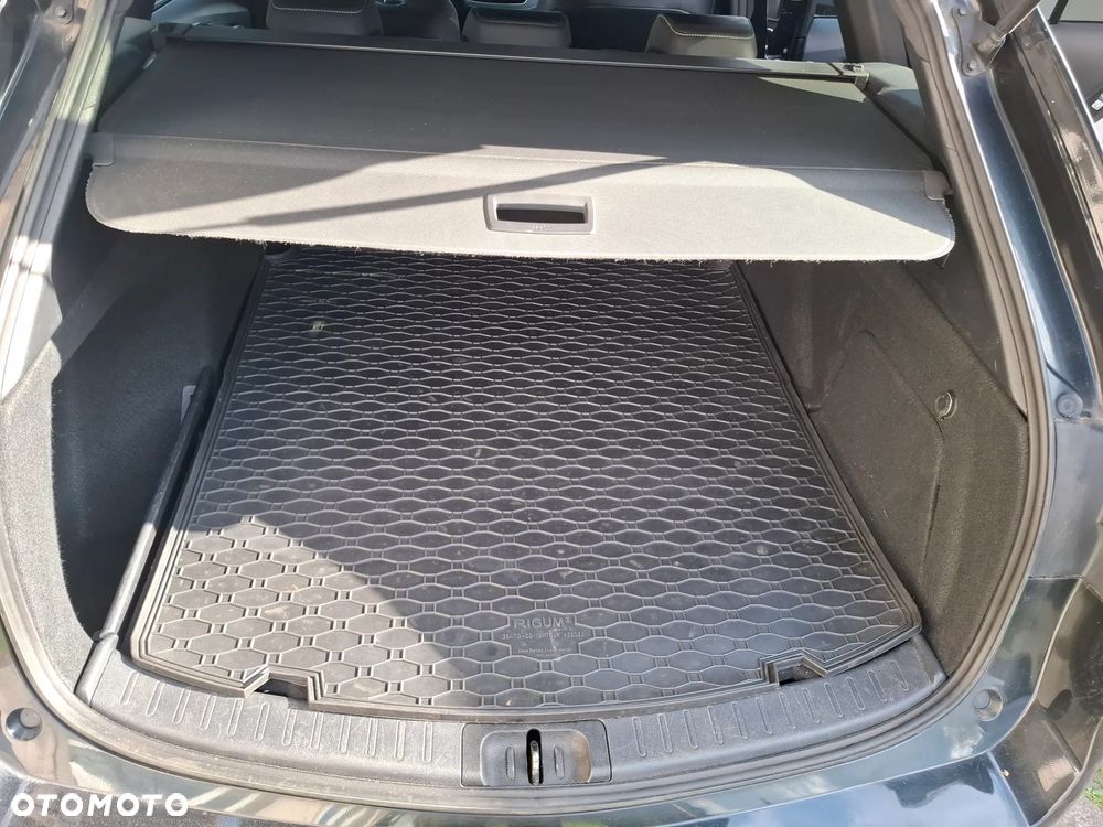 Toyota Corolla 2.0 Hybrid Comfort - 20