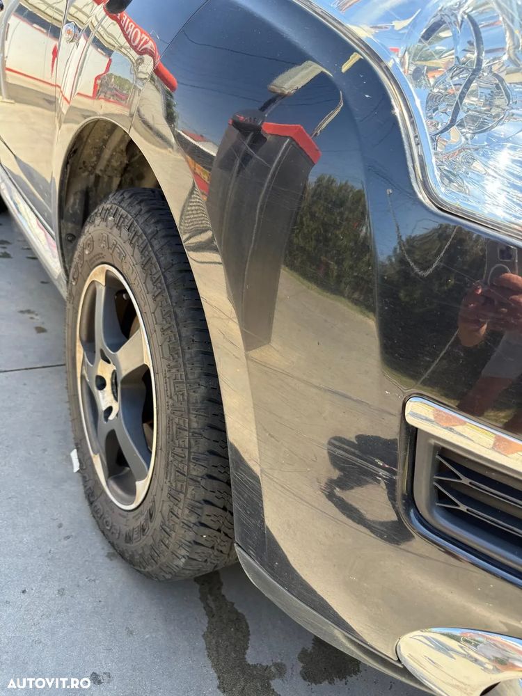 Citroën C-Crosser 2.2 HDI Exclusive - 11