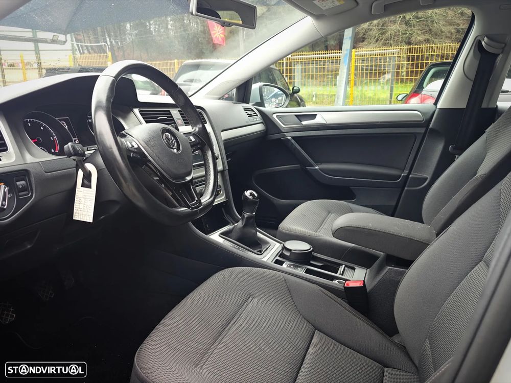 VW Golf 1.6 TDi DPF Comfortline - 8