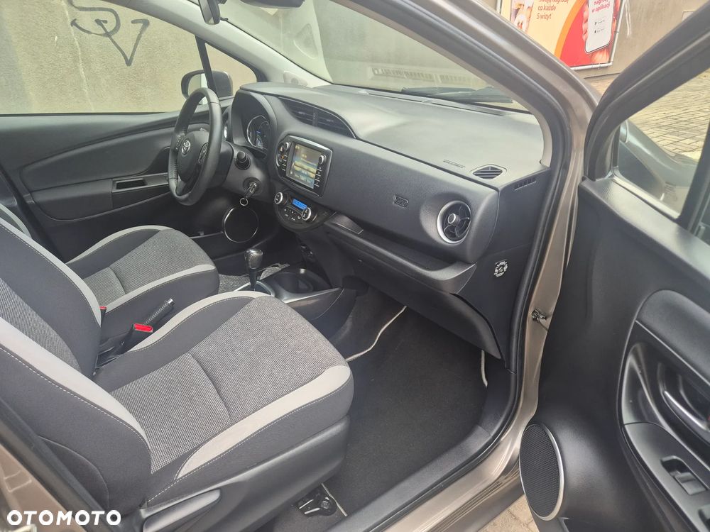 Toyota Yaris - 7