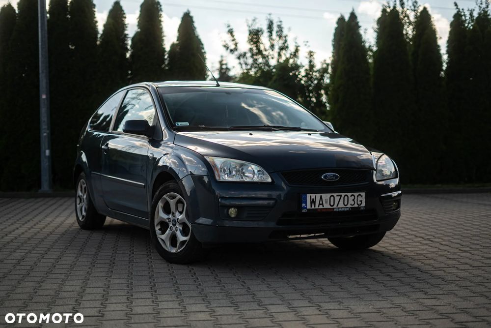 Ford Focus 1.4 Ambiente - 11