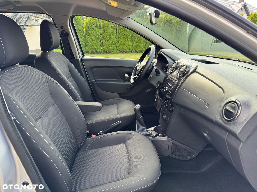 Dacia Logan TCe 90 S&S Laureate - 15