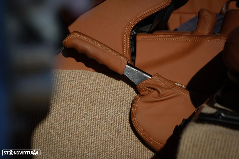 Land Rover Defender - 18