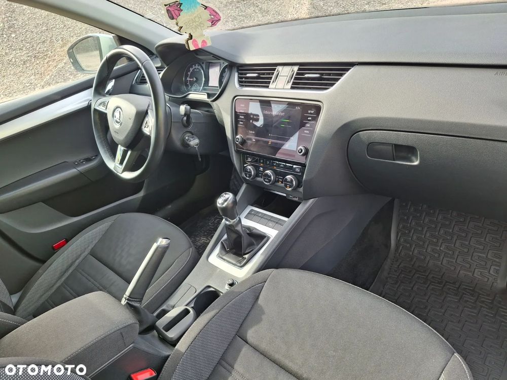 Skoda Octavia 1.6 TDI Ambition - 11