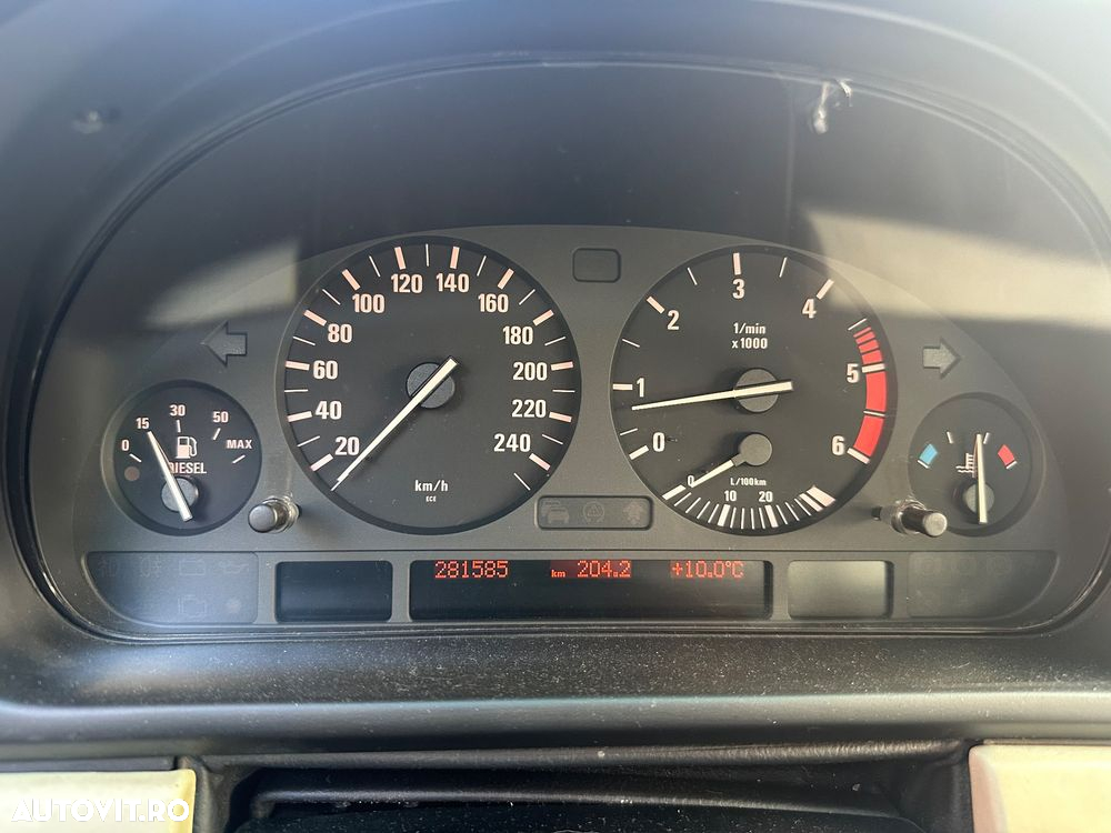 BMW Seria 5 525d - 22