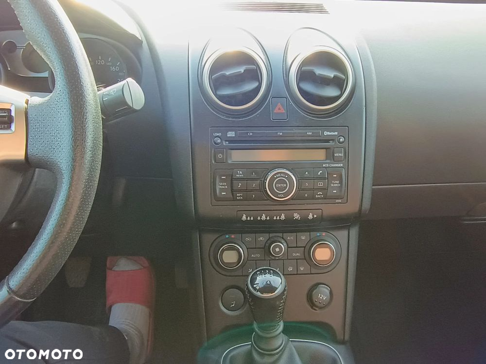 Nissan Qashqai 2.0 4x4 tekna - 9