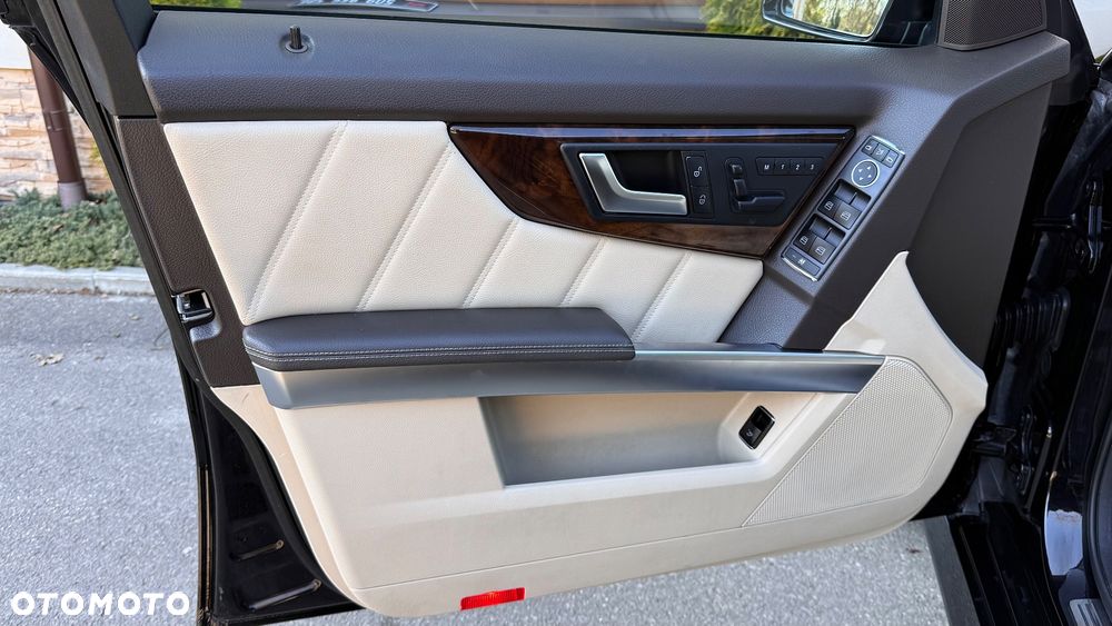 Mercedes-Benz GLK 350 CDI 4Matic (BlueEFFICIENCY) 7G-TRONIC - 11
