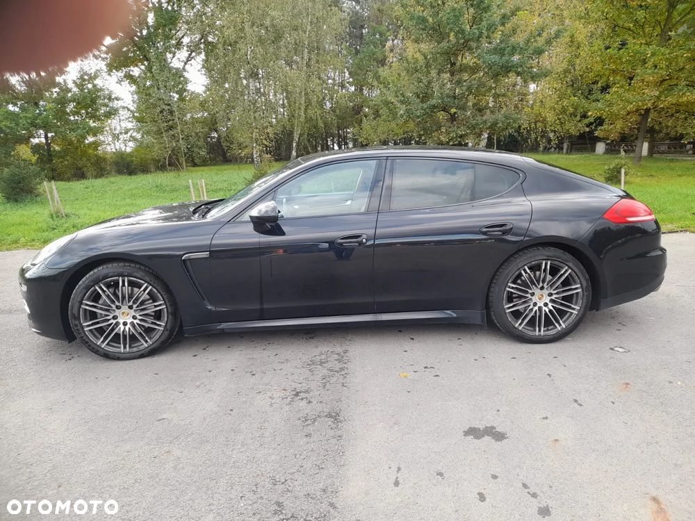 Porsche Panamera 4 - 8
